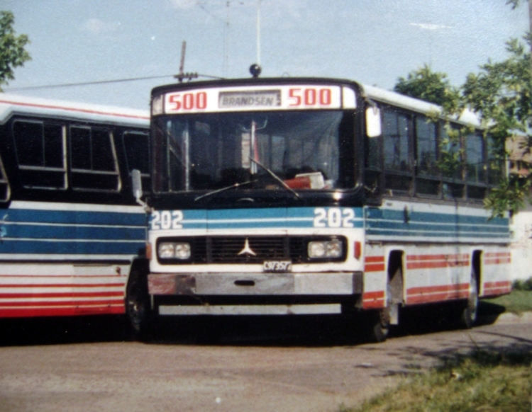 Mercedes-Benz OC 1214 - DIC Puma UMF 80 - Micro Ómnibus Ciudad de Brandsen 
C.973572

Línea 500 (Pdo-Cnel.Brandsen) - Interno 202

La linea local de Brandsen en los ´80. Gentileza de la empresa.
