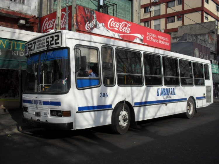 Mercedes-Benz OH 1115 - La Favorita - El Urbano S.R.L.
DVA 619
Línea 522 - Interno 306
Unidad de la etapa "UTE" de El Urbano, ya renumerada en la centena del 300
