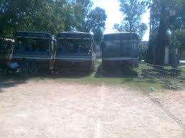 Caio (en Paraguay) - Ypacaraiense
Fotografía extríada de : ¿?
tres caios de la ex empresa ypacaraiense tirados en vez que se buelva reparar 
Palabras clave: tirados enypacari