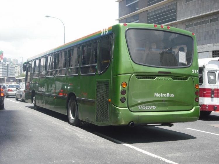Volvo B7R - Fanabus Rio3000 - MetroBus Caracas 315
(Venezuela)
Palabras clave: Volvo Fanabus MetroBus