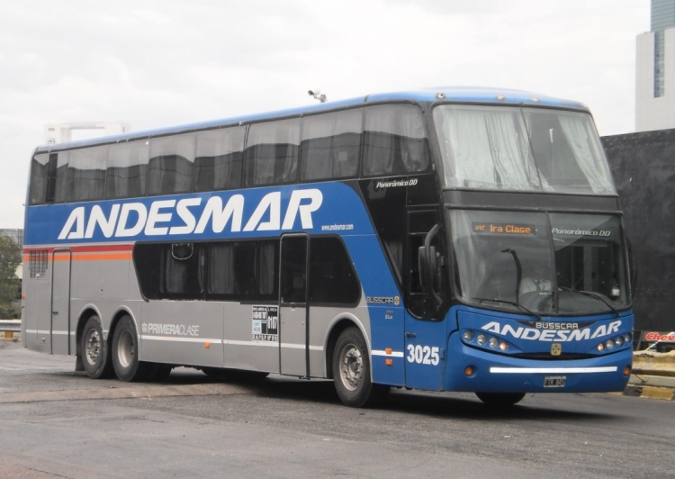 Volvo B12R - Busscar PanorâmiccoDD (en Argentina) -Autotransportes Andesmar 3025
FTR-845
1era Clase, con la imagen tradicional. Llegando a embarcar
Palabras clave: Volvo Busscar