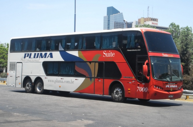 Scania K124IB - Busscar PanorâmicoDD (de Brasil) - Pluma Conforto e Turismo 7000
ANE-9682
Una de varias internacionales que cacé en mis visitas a Retiro. Proveniente de Sao Paulo (Circulando en Argentina)
Palabras clave: Scania Busscar Internacional