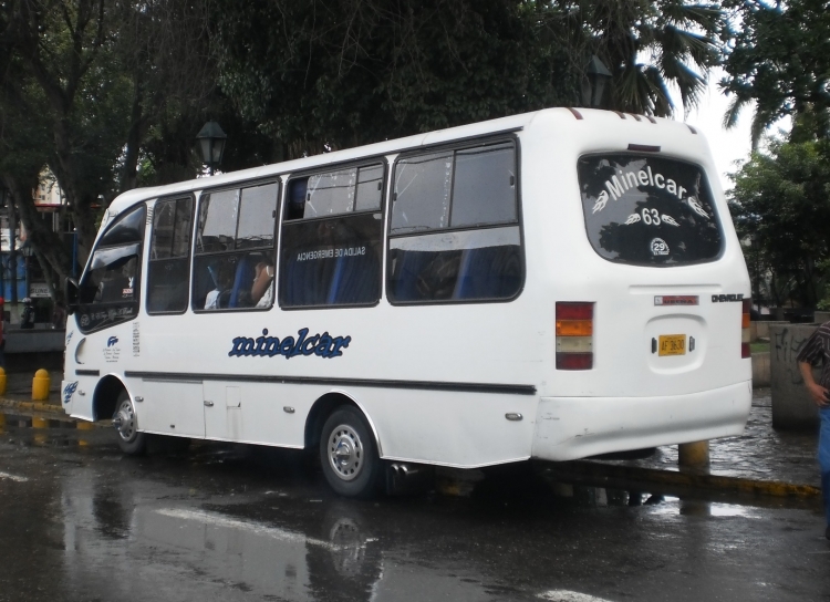 Isuzu NPR - Carrocerías Ureña Orión - U.C. El Trigo 29
AF3630
Minelcar. Proviene originalmente de una línea del Estado Aragua. Actualmente cambiaron de parada en esa misma zona (Venezuela)
Palabras clave: Ureña Isuzu