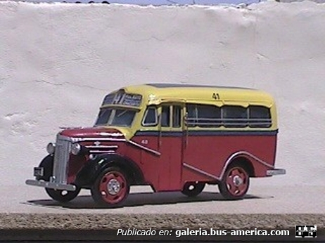Linea 41 Chevrolet 1937 Carrocería Gnecco Maqueta de mi autoría
