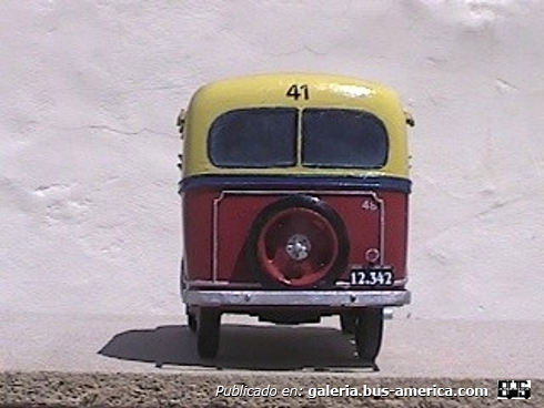 Linea 41 Chevrolet 1937 Carrocería Gnecco Maqueta de mi autoría
