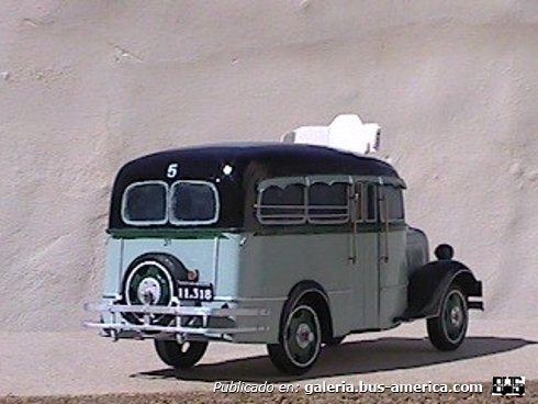 Lin.5.Ford.35 C. Gonella. Puletti Maqueta de mi autoría

