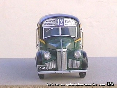 Lin.42.Studebaker.1941.Carroceria.El.Trebol Maqueta de mi autoría
