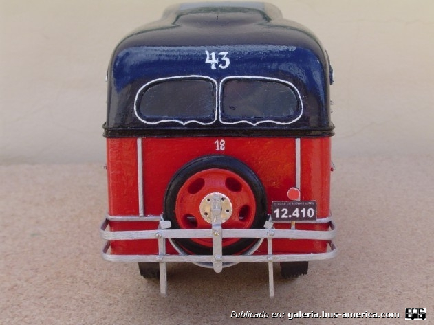 Linea 43 Ex Linea 4 Desoto1939 Carrocería Galbiatti y Fracchia Interno 18 Maqueta de mi autoría
