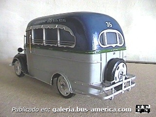 1 Linea 35 Chevrolet 1940 La Favorita Interno 32 maqueta de mi autoría
Maqueta de mi autoría

