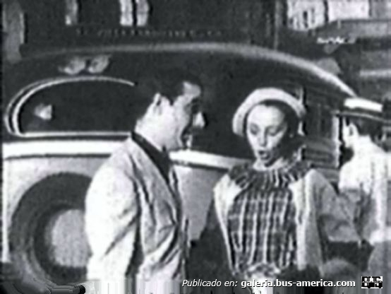 25  Lin.33 Ttes.Alte.Brown Internacional 1934 C. La Maravilla Foto Tv.
Foto que saque de una película Argentina
