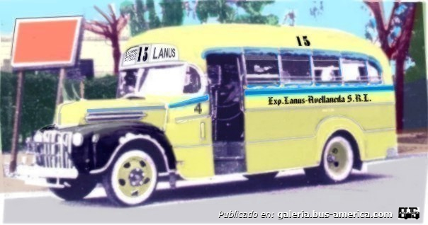 2  Linea P 34 luego 15 Expreso Lanus Avellaneda Ford 1942 Carroceria Gnecco Interno 4
