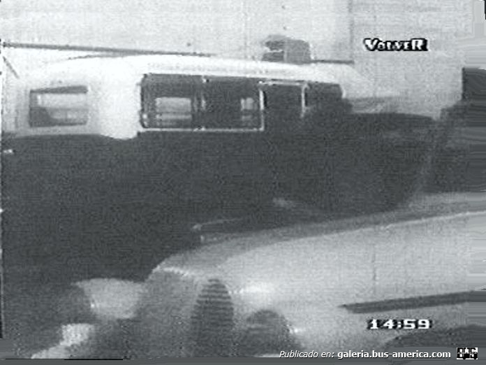 Chevrolet 1934 - Gnecco - Línea 21
Linea 21 (Buenos Aires)

La Capte yo de una película argentina
Foto Tv.  Canal Volver
