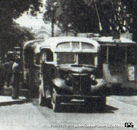 2  Lin.35 CTCBA Chevrolet 1940, Carrocería Martin
