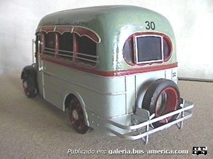 Lin. 30 Ex Lin.91 Internacional 1940 Carrocería El Trébol Interno 32 Maqueta de mi autoría.
