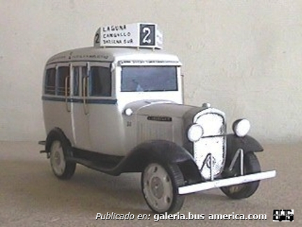 Linea 2 Ex Flecha de Oro Chevrolet 1932 Carrocería Mattaruchi Maqueta de mi Autoria.
