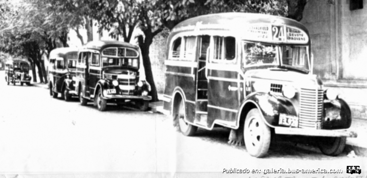 El Trébol - Línea 24
13-928

Línea 24 (Buenos Aires)
Terminal Rivadavia y Segurola
