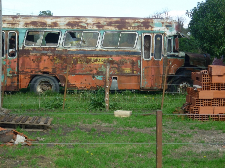 EL INDIO 70
http://galeria.bus-america.com/displayimage.php?pos=-21590
UN EX DE LA 37
Palabras clave: supercar