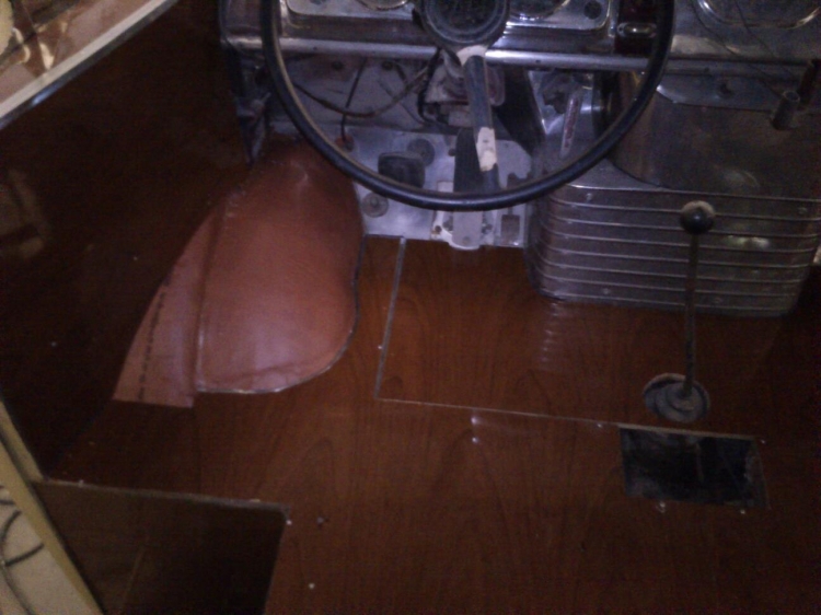 Mercedes-Benz LO 1112 - El Indio - Ex M.O.N.S.A.
El Indio 70
Los muchachos de Carroceria Galicia cuidando cada detalle

http://galeria.bus-america.com/displayimage.php?pos=-23953
http://galeria.bus-america.com/displayimage.php?pos=-23954
Palabras clave: indio 70