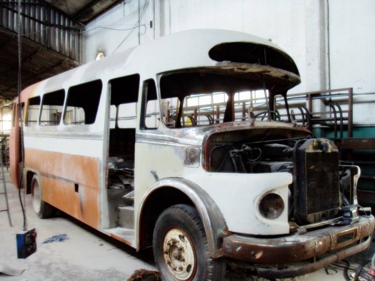 El Indio 1970
C 300335 - VQW 203
En el fondo casi, se ve uno de los que le encanta El Indio, mi hermano más chico, pero refana

http://galeria.bus-america.com/displayimage.php?pos=-18722
http://galeria.bus-america.com/displayimage.php?pos=-18723
http://galeria.bus-america.com/displayimage.php?pos=-18878
http://galeria.bus-america.com/displayimage.php?pos=-18879
http://galeria.bus-america.com/displayimage.php?pos=-18946
http://galeria.bus-america.com/displayimage.php?pos=-18949
http://galeria.bus-america.com/displayimage.php?pos=-18950
http://galeria.bus-america.com/displayimage.php?pos=-18966
http://galeria.bus-america.com/displayimage.php?pos=-18968
http://galeria.bus-america.com/displayimage.php?pos=-18969
http://galeria.bus-america.com/displayimage.php?pos=-18970
http://galeria.bus-america.com/displayimage.php?pos=-18992
http://galeria.bus-america.com/displayimage.php?pos=-18993
http://galeria.bus-america.com/displayimage.php?pos=-18994
http://galeria.bus-america.com/displayimage.php?pos=-18996
http://galeria.bus-america.com/displayimage.php?pos=-19034
http://galeria.bus-america.com/displayimage.php?pos=-19035
http://galeria.bus-america.com/displayimage.php?pos=-19036
http://galeria.bus-america.com/displayimage.php?pos=-19095
http://galeria.bus-america.com/displayimage.php?pos=-19096
http://galeria.bus-america.com/displayimage.php?pos=-19097
http://galeria.bus-america.com/displayimage.php?pos=-19099
http://galeria.bus-america.com/displayimage.php?pos=-19100
http://galeria.bus-america.com/displayimage.php?pos=-19155
http://galeria.bus-america.com/displayimage.php?pos=-19156
http://galeria.bus-america.com/displayimage.php?pos=-19157
http://galeria.bus-america.com/displayimage.php?pos=-19158
http://galeria.bus-america.com/displayimage.php?pos=-19159
http://galeria.bus-america.com/displayimage.php?pos=-19188
http://galeria.bus-america.com/displayimage.php?pos=-19189
http://galeria.bus-america.com/displayimage.php?pos=-19190
http://galeria.bus-america.com/displayimage.php?pos=-19191
http://galeria.bus-america.com/displayimage.php?pos=-19192
http://galeria.bus-america.com/displayimage.php?pos=-19201
http://galeria.bus-america.com/displayimage.php?pos=-19211
http://galeria.bus-america.com/displayimage.php?pos=-19213
http://galeria.bus-america.com/displayimage.php?pos=-19214
http://galeria.bus-america.com/displayimage.php?pos=-19215
Palabras clave: indio 70
