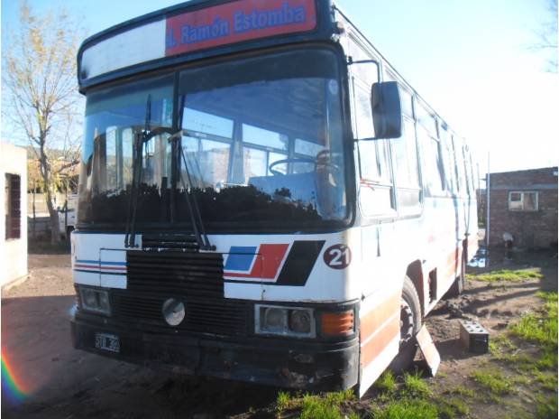 Mercedes-Benz OF 1215 - Ei-Var - Cnel Ramón Estomba
B 2488840 - STB 389
Ex interno 21

Foto extraida de www.vivavisos.com.ar

http://galeria.bus-america.com/displayimage.php?pid=32296
http://galeria.bus-america.com/displayimage.php?pid=32297
