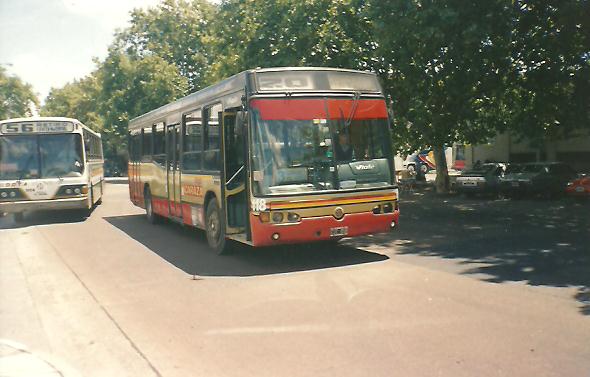 Mercedes-Benz OH 1721 L - Marcopolo - Expreso Caraza
Linea 20 - Interno 118
Foto: Archivo Osvaldo Abner
Palabras clave: Expreso Caraza