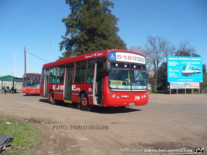 Agrale MT 12.0 LE - Metalpar - E.J.M.E.
Línea 518 - Interno 258

Fotografía: Pablo Olguín
