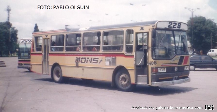 Mercedes-Benz OHL 1320 - La Favorita - M.O.N.S.A. 
Línea 228 - Interno 406
