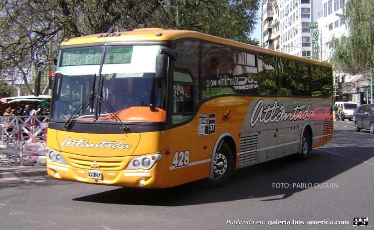 Mercedes-Benz O-500 - Saldivia - Atlántida
Línea 57 - Interno 428

Fotografía: Pablo Olguín
