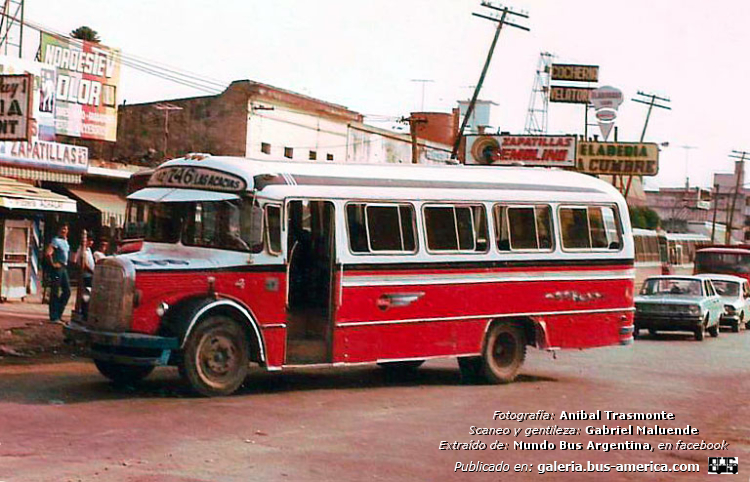 Mercedes-Benz LO 911 - BiMet - TALA
Línea 746 (Pdo.Gral.Sarmiento), interno 4

Fotografía: Anibal Trasmonte
Scaneo y gentileza: Gabriel Maluende
Extraído de: [url=https://www.facebook.com/photo.php?fbid=916738413830771&set=pb.100064838614535.-2207520000&type=3]Mundo Bus Argentina, en facebook[/url]
