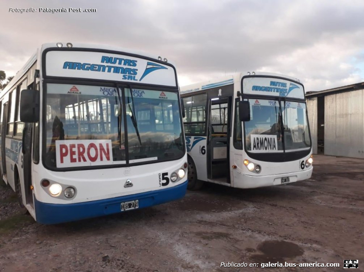Agrale MT 12.0 LE - Todo Bus Pompeya -  Rutas Argentinas
IBS 279 [izquierda]

Línea "BºPerón-Armonia" (Cinco Saltos), interno 5 [izquierda]  & 6 [derecha]

Fotografía: Municipalidad de Cinco Saltos .gov.ar
