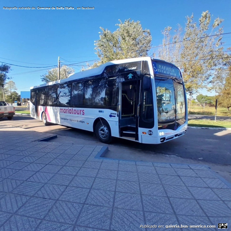 Mercedes-Benz OH 1721 L SB - Nuovobus Cittá PH 79 - Maria Tours
[url=https://bus-america.com/galeria/displayimage.php?pid=68826]https://bus-america.com/galeria/displayimage.php?pid=68826[/url]
[url=https://bus-america.com/galeria/displayimage.php?pid=68827]https://bus-america.com/galeria/displayimage.php?pid=68827[/url]

Permiso Precario 265 (Prov.Santa Fe), interno 05

Fotografía extraída de: [url=https://www.facebook.com/share/p/156ztCmFUF/]Comuna de Nueva Italia, en facebook[/url]
