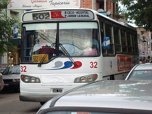 Mercedes-Benz OH 1316 - La Favorita - Nuevo Bus
C 1648948 - UUQ 933
Línea 502 - Interno 32

Fotografía: ¿?
Extraída del Diario Digital Letra P
