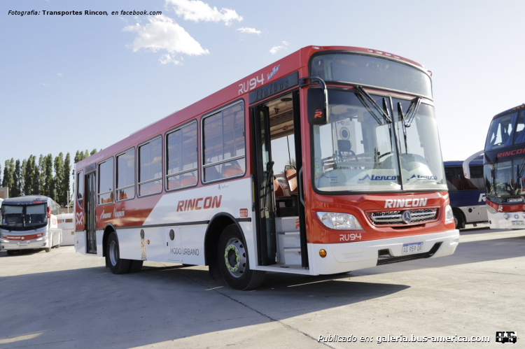 Mercedes-Benz OF 1621 - Italbus Bello - Rincon
AG 959 OR
[url=https://bus-america.com/galeria/displayimage.php?pid=67999]https://bus-america.com/galeria/displayimage.php?pid=67999[/url]

Rincón (Chos Malal), interno 94

Fotografía: [url=https://www.facebook.com/plugins/post.php?href=https%3A%2F%2Fwww.facebook.com%2Ftransportesrinconoficial%2Fposts%2Fpfbid0d7NpSgbVwtPXY5ozKgQbZVyiDZUnvsJYspMrZZ44PDbTgFXUh49o9ASXUxW81AAhl]Transportes Rincon, en facebook.com[/url]
