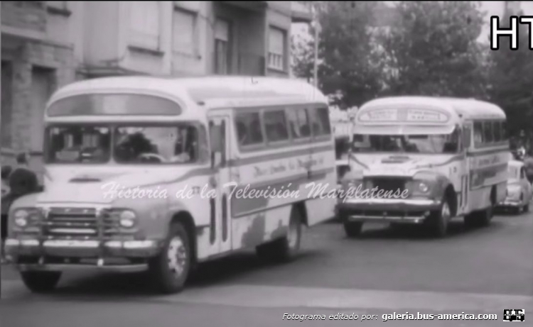 Bedford J6LZ1 - Serra - La Marplatense
Línea 9 (Mar del Plata), interno 17

Camarógrafo: desconocido de momento
Filmación: Canal 10 de Mar del Plata
Fotografama extraído de: Historia de la Televisión Marplatense, en facebook
[url=https://www.youtube.com/watch?v=d5B02FP7VkI]https://www.youtube.com/watch?v=d5B02FP7VkI[/url]
[url=https://www.youtube.com/watch?v=d-s4JPlYGyQ]https://www.youtube.com/watch?v=d-s4JPlYGyQ[/url]
