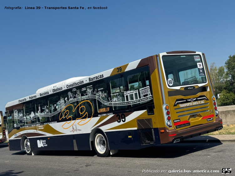 Mercedes-Benz O 500 U - La Favorita Favorito GR 97/2016 - Ttes.Sta.Fe
AH 030 BB
[url=https://bus-america.com/galeria/displayimage.php?pid=68075]https://bus-america.com/galeria/displayimage.php?pid=68075[/url]
[url=https://bus-america.com/galeria/displayimage.php?pid=68077]https://bus-america.com/galeria/displayimage.php?pid=68077[/url]

Fotografía: [url=https://www.facebook.com/plugins/post.php?href=https%3A%2F%2Fwww.facebook.com%2FLinea39%2Fposts%2Fpfbid0KjVA7SDgVYtbNoZdDGfCwNWBBRLaq2LFs9G3kXtRTxMgLqtnEuXf9mqNi41FT7ykl]Línea 39 - Transportes Santa Fe , en facebook[/url]

"El Interno 54 se convirtió en nuestra primera unidad ploteada por disposición del Gobierno de la Ciudad de Buenos Aires"
