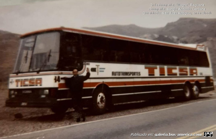 Scania K 112 - DECAROLI - TICSA
TICSA, interno 14

Fotografía: Sergio Antonio Cerdera
En la fotografía: "Negro" Reguera
Extraído de: San Juan Antiguo, en facebook
