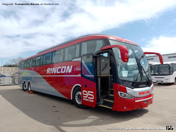 Scania  K GNC - Saldivia Aries 365/1200 - Rincon
[url=https://bus-america.com/galeria/displayimage.php?pid=67994]https://bus-america.com/galeria/displayimage.php?pid=67994[/url]
[url=https://bus-america.com/galeria/displayimage.php?pid=67996]https://bus-america.com/galeria/displayimage.php?pid=67996[/url]
[url=https://bus-america.com/galeria/displayimage.php?pid=67997]https://bus-america.com/galeria/displayimage.php?pid=67997[/url]
[url=https://bus-america.com/galeria/displayimage.php?pid=67998]https://bus-america.com/galeria/displayimage.php?pid=67998[/url]

Rincón (Pro.Neuquén), interno 95

Fotografía: [url=https://www.facebook.com/transportesrinconoficial]Transportes Rincón, en facebook[/url]
