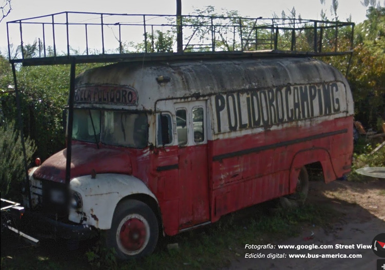Bedford J6LZ1 - Agosti - Polidoro
Fotografía: www.google.com Street View

Los invito a conocer la historia de esta carrocería en:
[url=https://www.bus-america.com/ARcarrocerias/Agosti/Agosti-histo.php]Historia de Carpitnería y Carrocería A. y C. Agosti[/url]
