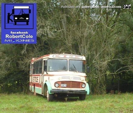 Mercedes-Benz LO 1114 - DE.CA.RO.LI. - ETCE
VFV 661 - ex N.061628
[url=https://galeria.bus-america.com/displayimage.php?pid=47355]https://galeria.bus-america.com/displayimage.php?pid=47355[/url]
[url=https://galeria.bus-america.com/displayimage.php?pid=47356]https://galeria.bus-america.com/displayimage.php?pid=47356[/url]
[url=https://galeria.bus-america.com/displayimage.php?pid=47357]https://galeria.bus-america.com/displayimage.php?pid=47357[/url]
[url=https://galeria.bus-america.com/displayimage.php?pid=47358]https://galeria.bus-america.com/displayimage.php?pid=47358[/url]
[url=https://galeria.bus-america.com/displayimage.php?pid=47359]https://galeria.bus-america.com/displayimage.php?pid=47359[/url]

ETCE (Eldorado), interno 1

Fotografía y gentileza: Roberto Beloso
Extraído de:RobertColeMisiones, en facebook

(Vista interior de la unidad)
