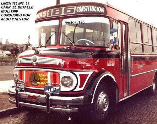 Mercedes-Benz LO 1114 - El Detalle - Línea 96
C.914970
[url=https://bus-america.com/galeria/displayimage.php?pid=51994]https://bus-america.com/galeria/displayimage.php?pid=51994[/url]
[url=https://bus-america.com/galeria/displayimage.php?pid=51996]https://bus-america.com/galeria/displayimage.php?pid=51996[/url]
[url=https://bus-america.com/galeria/displayimage.php?pid=51997]https://bus-america.com/galeria/displayimage.php?pid=51997[/url]

Línea 186 (Buenos Aires), interno 69 [1984-1986]
Ex línea 28 (Buenos Aires), interno ¿? [1979-1984]

Fotografía de: Nestor Tondo
Extraída del facebook de Pablo Pittino
Originalmente publicada en: fotolog nestor_186
Colectivo manejado por Aldo y Nestor Tondo
