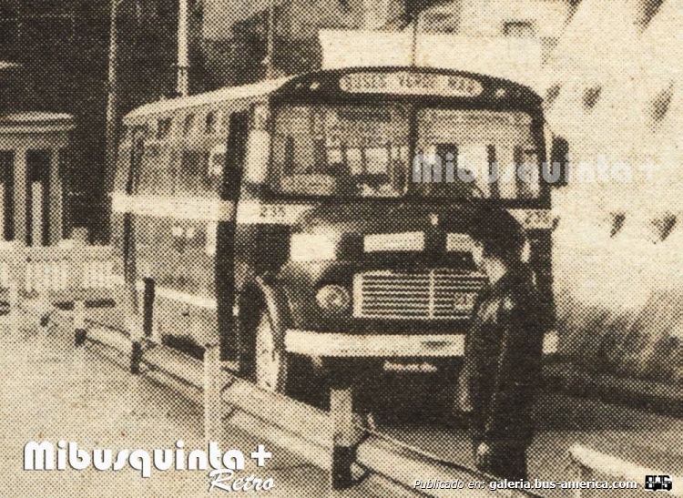 Mercedes-Benz LO 1114 - Induscar - Buses Verde Mar
Línea G (Valparaíso), interno 235

Fotógrafo: desconocido
Publicado en diario: ¿?
Colección y gentileza: Angello Barbaguelatta Meneses
Extraído de: Mi Bus Quinta+, en facebook.com
