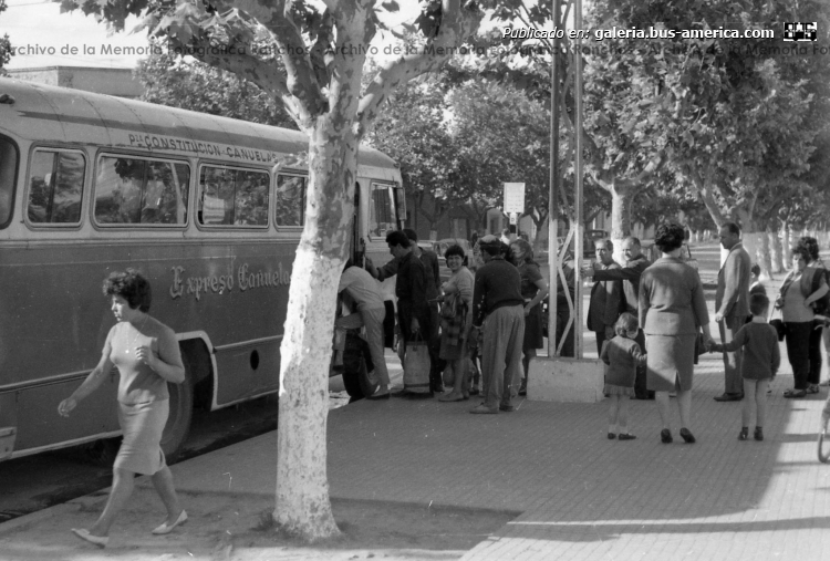 Mercedes-Benz OP 312 - Bogovic - Exp. Cañuelas
CNT
C-0994
[url=https://bus-america.com/galeria/displayimage.php?pid=49714]https://bus-america.com/galeria/displayimage.php?pid=49714[/url]
[url=https://bus-america.com/galeria/displayimage.php?pid=49715]https://bus-america.com/galeria/displayimage.php?pid=49715[/url]
[url=https://bus-america.com/galeria/displayimage.php?pid=49716]https://bus-america.com/galeria/displayimage.php?pid=49716[/url]
[url=https://bus-america.com/galeria/displayimage.php?pid=49717]https://bus-america.com/galeria/displayimage.php?pid=49717[/url]

Línea 151 (Prov. Buenos Aires), interno 148

Fotógrafo: desconocido
Archivo de la Memoria Fotográfica Ranchos




Archivo originalmente posteado en noviembre de 2018
