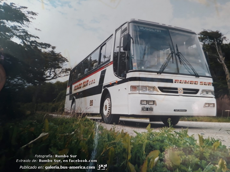 Scania K - Busscar El Buss 320 (en Argentina) - Rumbo Sur
CNX 610

Rumbo Sur (Ushuaia), interno 3

Fotografía: Carlos Alberto Vidal
Extraído de: Rumbo Sur Excursiones, en facebook.com
