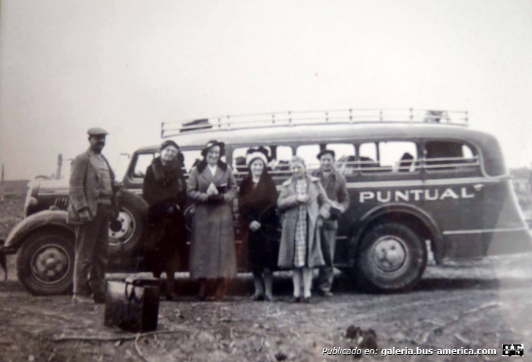 La Puntual - Verdozzi y Zepilli
Fotografía: Marcia Griffths
Publicada en el grupo de facebook "Recuerdos del Valle Inferior del Río Chubut"
