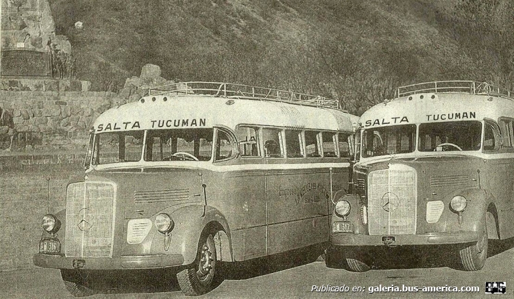 Mercedes-Benz O-3500 - La Veloz Del Norte
Fotografía publicada en el Facebook "Nuestra Salta De Ayer", por Juan Oscar Wayar
