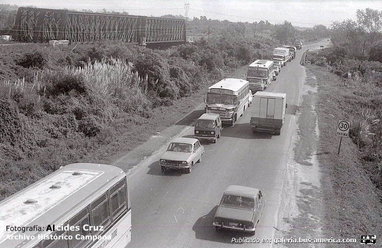 Mercedes-Benz LO 1114 - D.I.C. Visión - Expreso Paraná
Línea 228

Fotografía: Alcídes Cruz
Archivo Histórico Campana
