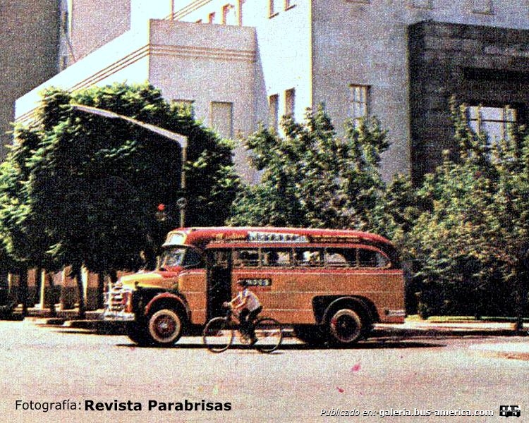 Bedford D5LZ1 - Taboas - La Marina
Fotografía: Revista Parabrisas
