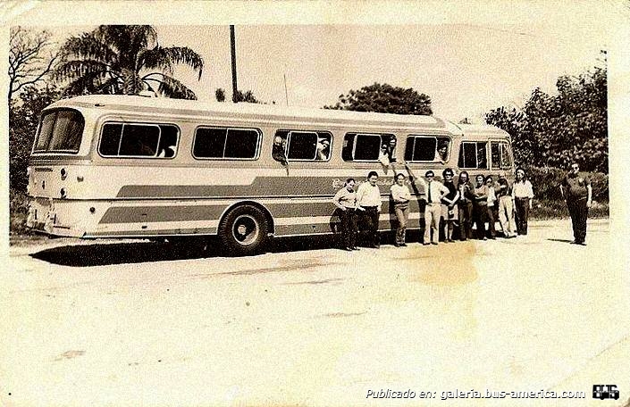 Volvo - Sadonio - Ciudad San José
Fotografía: Autor desconocido
Publicada en el facebook "Pueblo Liebig Entre Ríos"
