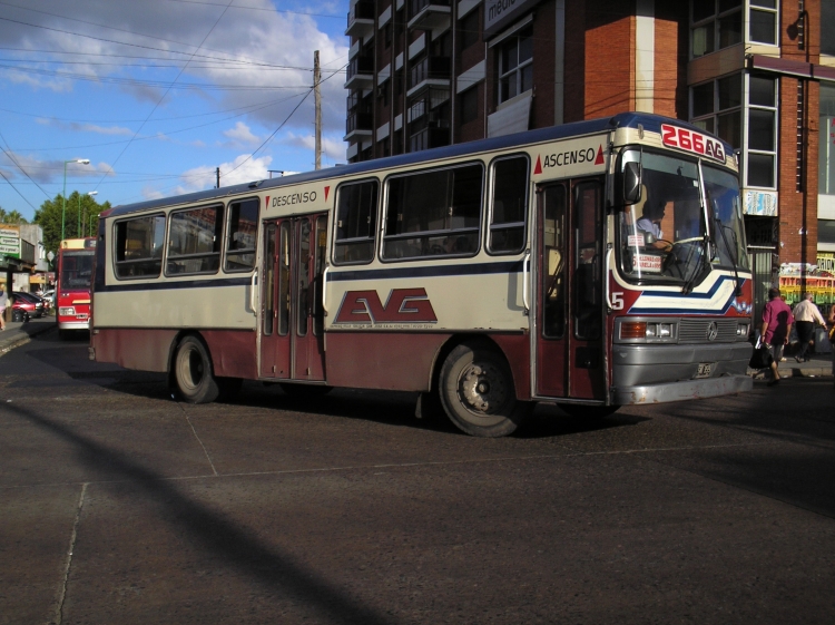 Mercedes-Benz 1318 - San Miguel - EVG
C 1702756 - SWD 959
Linea 266 - Interno 5
Procedente de COPLA Lineas 114-146.
Palabras clave: EVG SA Linea 266 San Miguel OH1318