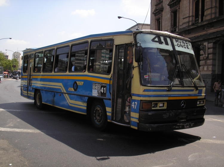 Mercedes-Benz 1316 - CND - Azul SATA
C.1631751 - RCJ292
Linea 41 - Interno 47
La antigua AZUL SATA, operadora de la linea 41, con un OH1316 "aerodinamico". 
Palabras clave: Nueva Dimensión Linea 41 SATA